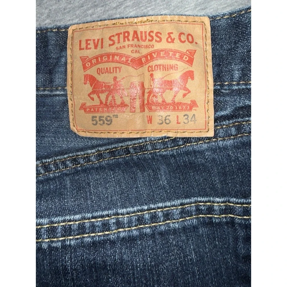 Levi‎ 559 Mens Jeans 36X34 Relaxed Fit Straight Leg Frayed Hem Buttery Soft Feel